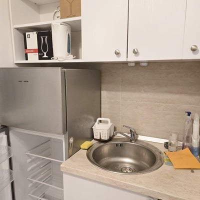 Аренда комфортной квартиры с двумя отдельными комнатами и балконом, Констанца, Румыния