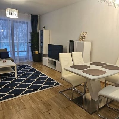 Gemütliche Zweizimmerwohnung zur Miete, 60 m², Brașov, Rumänien