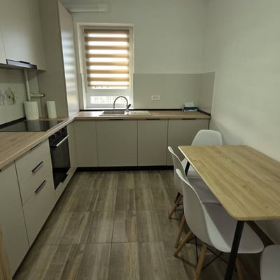 Furnished comfortable two-room apartment for rent, Brașov, Romania