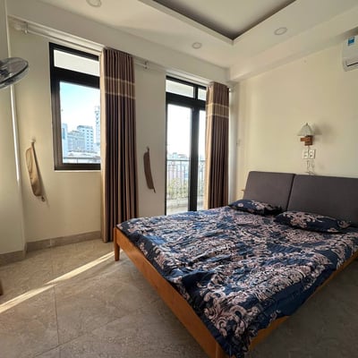 Location d’un appartement confortable et meublé de deux pièces avec balcon, 50 m², Nha Trang, Vietnam