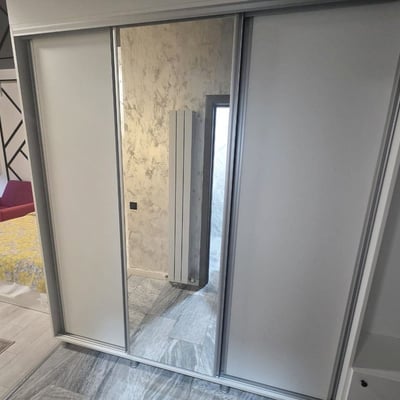 Alquiler de estudio amplio con balcón, Campus, Constanța, Rumanía