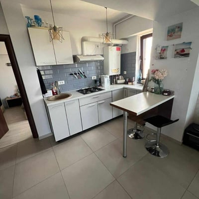 Furnished two-room apartment with balcony for rent, 50 m², Mamaia, Constanța, Romania