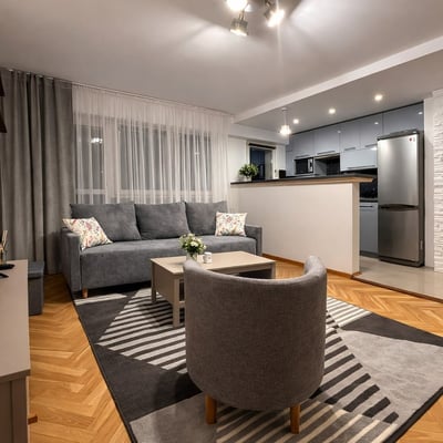 Location d’un appartement moderne et meublé de deux pièces avec balcon, 41 m², Bielany, Varsovie, Pologne