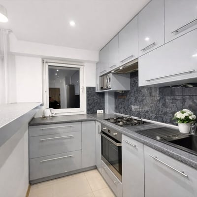 Location d’un appartement moderne et meublé de deux pièces avec balcon, 41 m², Bielany, Varsovie, Pologne