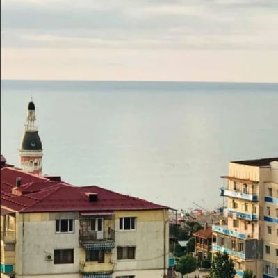 Location d’un appartement confortable avec vue sur la mer, 60 m², Batoumi, Géorgie