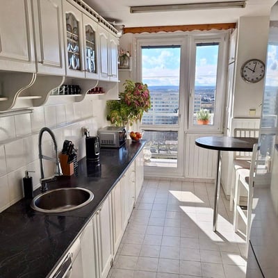 Location d’un appartement spacieux, 73 m², Chodov, Prague, République Tchèque