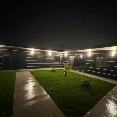 Location d’une maison spacieuse avec cour privée, Žabí Majer, Bratislava, Slovaquie