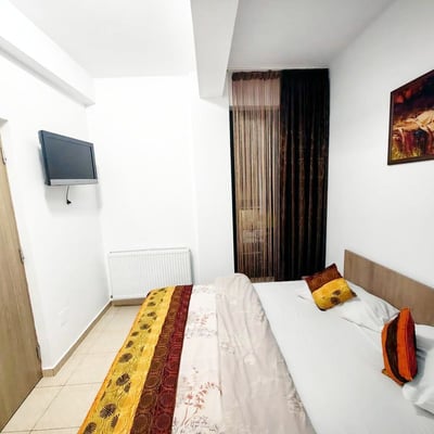 Alquiler de apartamento luminoso y amueblado con balcón, Mamaia Sat, Rumanía