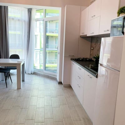 Furnished apartment with sea view in Alezzi for rent, 60 m², Mamaia Sat, Romania