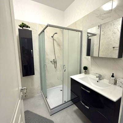 Alquiler de apartamento nuevo y amueblado con balcón, Sector 6, Bucarest, Rumanía