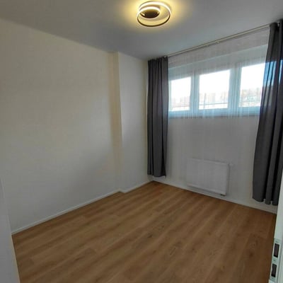 Bright renovated apartment for rent, 43 m², Budějovická, Prague, Czech Republic