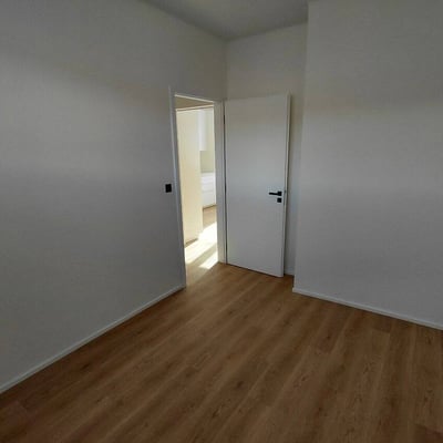 Alquiler de apartamento luminoso y renovado, 43 m², Budějovická, Praga, República Checa