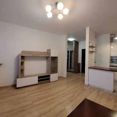 Location d’un appartement confortable avec balcon, 45 m², Mokotów, Varsovie, Pologne