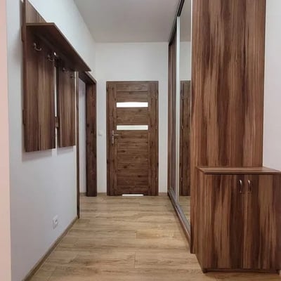 Location d’un appartement confortable avec balcon, 45 m², Mokotów, Varsovie, Pologne