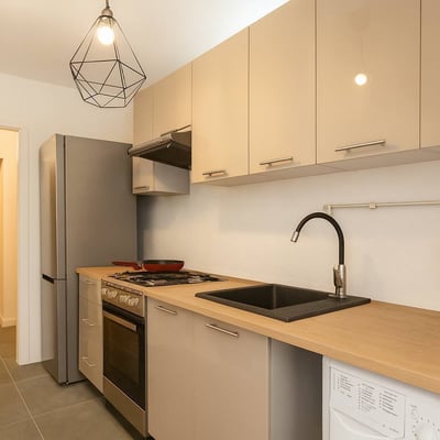 Appartement cosy de 38 m² avec balcon à louer à Ochota, Varsovie, Pologne