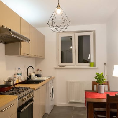 Appartement cosy de 38 m² avec balcon à louer à Ochota, Varsovie, Pologne