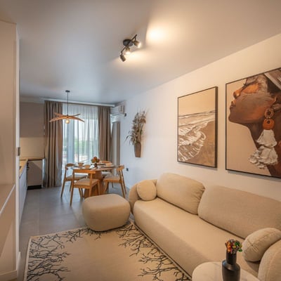 Apartamento confortable de 50 m² con terraza en alquiler en Mamaia-Sat, Rumanía