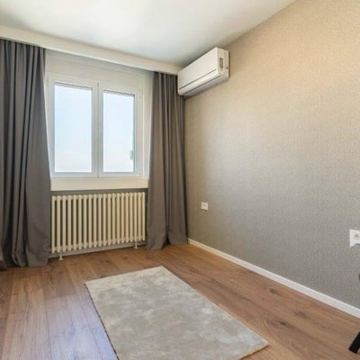 Appartement spacieux de 67 m² à louer près du parc Tašmajdan, Belgrade, Serbie