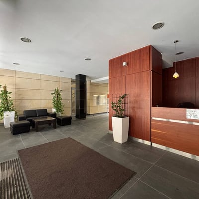 Appartement lumineux et meublé 40 m² avec terrasse à louer à Wilanów, Varsovie, Pologne