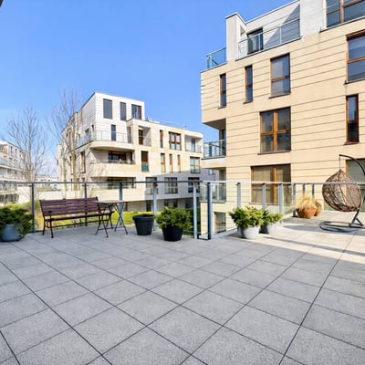 Appartement lumineux et meublé 40 m² avec terrasse à louer à Wilanów, Varsovie, Pologne