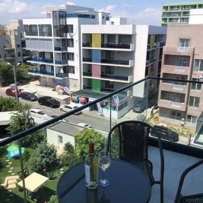 Apartamento luminoso en alquiler en Mamaia-Sat, Rumanía