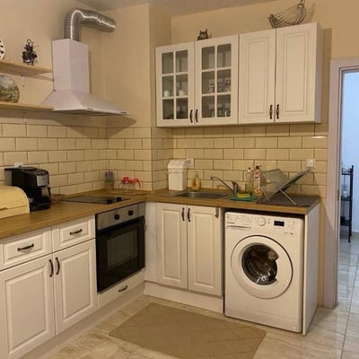 Appartement lumineux et moderne avec terrasse à louer dans le centre de Varna, Bulgarie