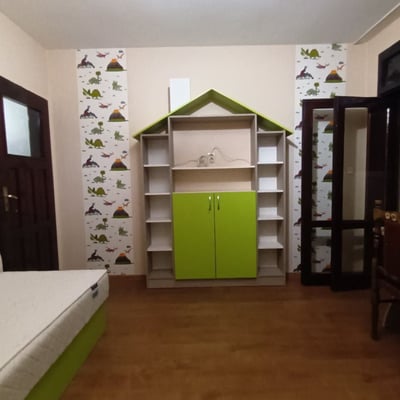 Appartement confortable et meublé de 80 m² à louer à Kolhozen Pazar, Varna, Bulgarie