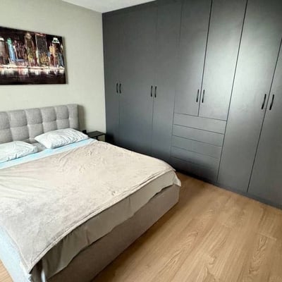 Spacious bright 100 m² apartment with terrace for rent in Chaika, Varna, Bulgaria