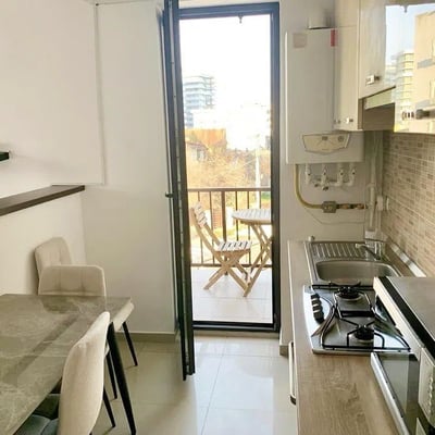 Светлая квартира после ремонта в аренду, Mamaia-Sat, Румыния