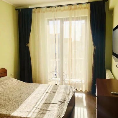 Светлая квартира после ремонта в аренду, Mamaia-Sat, Румыния