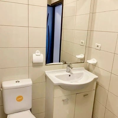 Светлая квартира после ремонта в аренду, Mamaia-Sat, Румыния