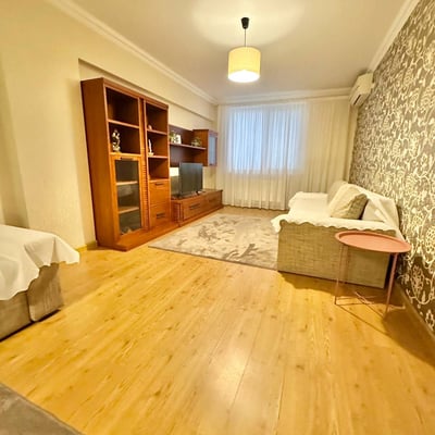 Cozy furnished 90 m² apartment for rent in Botanica, Chișinău, Moldova