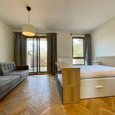 Уютная меблированная студия 38 м² с садом в аренду, Wilanów, Варшава, Польша