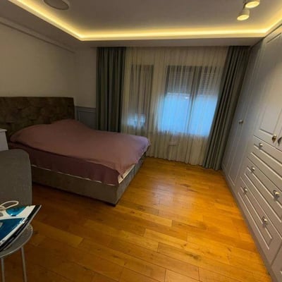 Современная 3-комнатная квартира 80 м² с террасой в аренду, Врачар, Белград, Сербия