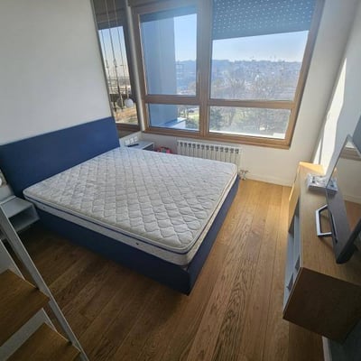 Новая 2-комнатная квартира 60 м² с террасой в ЖК Skyline, Белград, Сербия