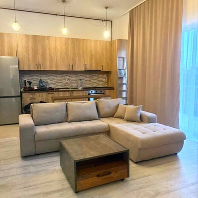 Apartamento amplio y confortable de 3 habitaciones, 80 m² con terraza en alquiler, Bucarest, Rumanía
