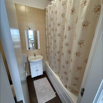 Apartamento acogedor y amueblado de 2 habitaciones en alquiler, Bucarest, Rumanía