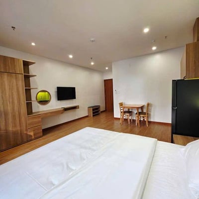 Estudio acogedor y amueblado con balcón cerca de la playa en alquiler, An Thuong, Da Nang, Vietnam