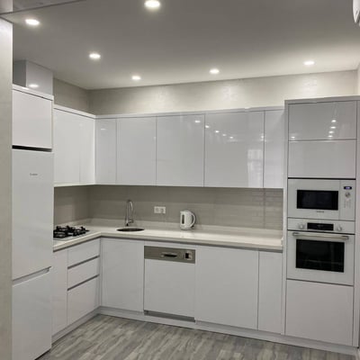 Helle komfortable Wohnung 75 m² mit Balkon zur Miete, Batumi, Georgien