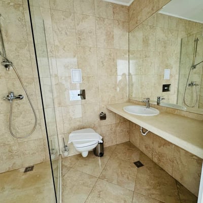 Spacious furnished apartment with sea view for rent, 92 m², Alen Mak, Varna, Bulgaria