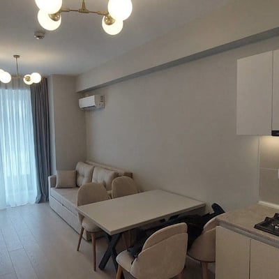 Alquiler de cómodo apartamento amueblado de 2 habitaciones, 50 m², Mamaia, Constanța, Rumanía