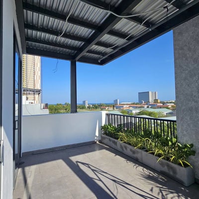 Alquiler de apartamento luminoso amueblado con balcón, Khue My, Da Nang, Vietnam