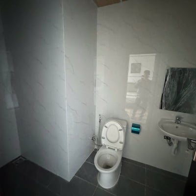 Comfortable furnished apartment with balcony for rent, Hai Chau, Da Nang, Vietnam