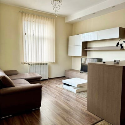 Comfortable furnished house with yard for rent, Constanța, Romania