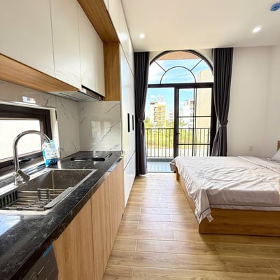 Helles, möbliertes studio mit balkon zur miete, Da Nang, Vietnam