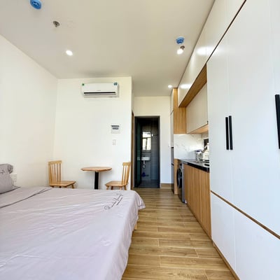 Helles, möbliertes studio mit balkon zur miete, Da Nang, Vietnam