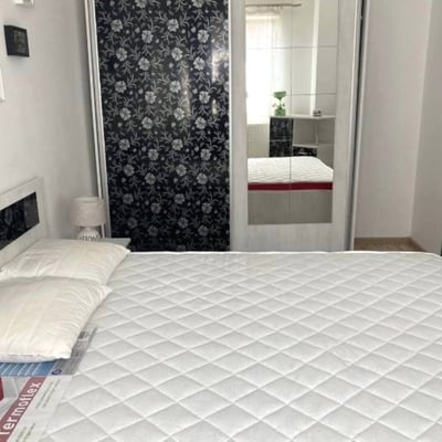 Аренда уютной квартиры с отдельной спальней и балконом, 6 сектор, Бухарест, Румыния