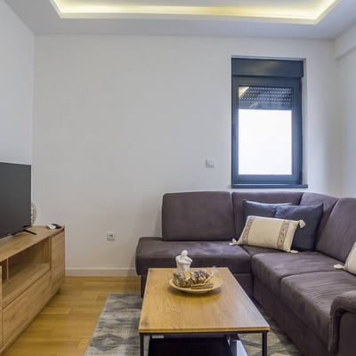 Alquiler de apartamento acogedor, amueblado de 2 habitaciones, 37 m², Zvezdara, Belgrado, Serbia