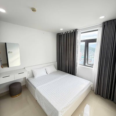 Geräumige möblierte wohnung mit blick auf stadt und meer zur miete, 74 м², Nha Trang, Vietnam