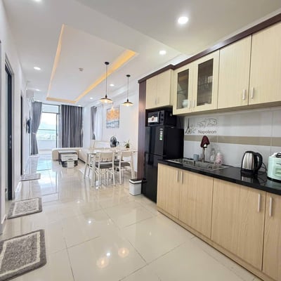 Geräumige möblierte wohnung mit blick auf stadt und meer zur miete, 74 м², Nha Trang, Vietnam